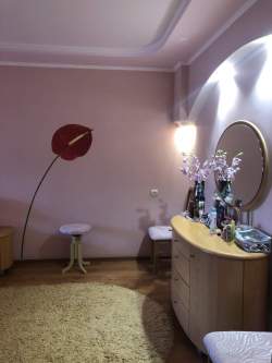 Купить 2 комнатную квартиру в Мариуполе